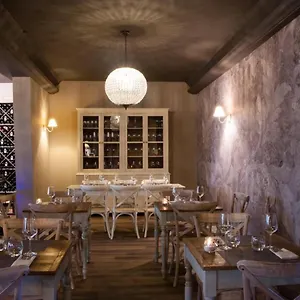 Hotel Fonda, Villarotta